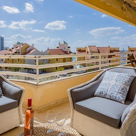Marina 2Bdr Apartment With Balcony & Pool - 5Min From Beach By Lovelystay クアルテイラ エクステリア 写真