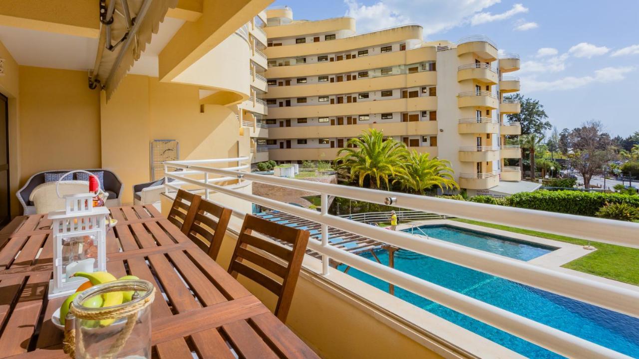 Marina 2Bdr Apartment With Balcony & Pool - 5Min From Beach By Lovelystay クアルテイラ エクステリア 写真